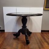 Coffee table, carved padauk wood with dragons, Anglo-Indian, 19th century – India