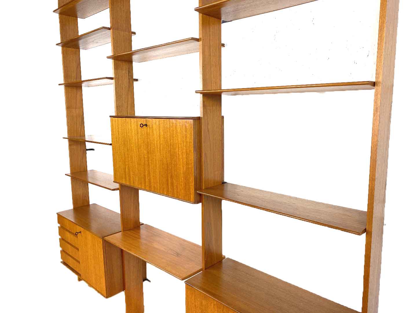 Vintage wall system by peter petrides - interna wandmöbel