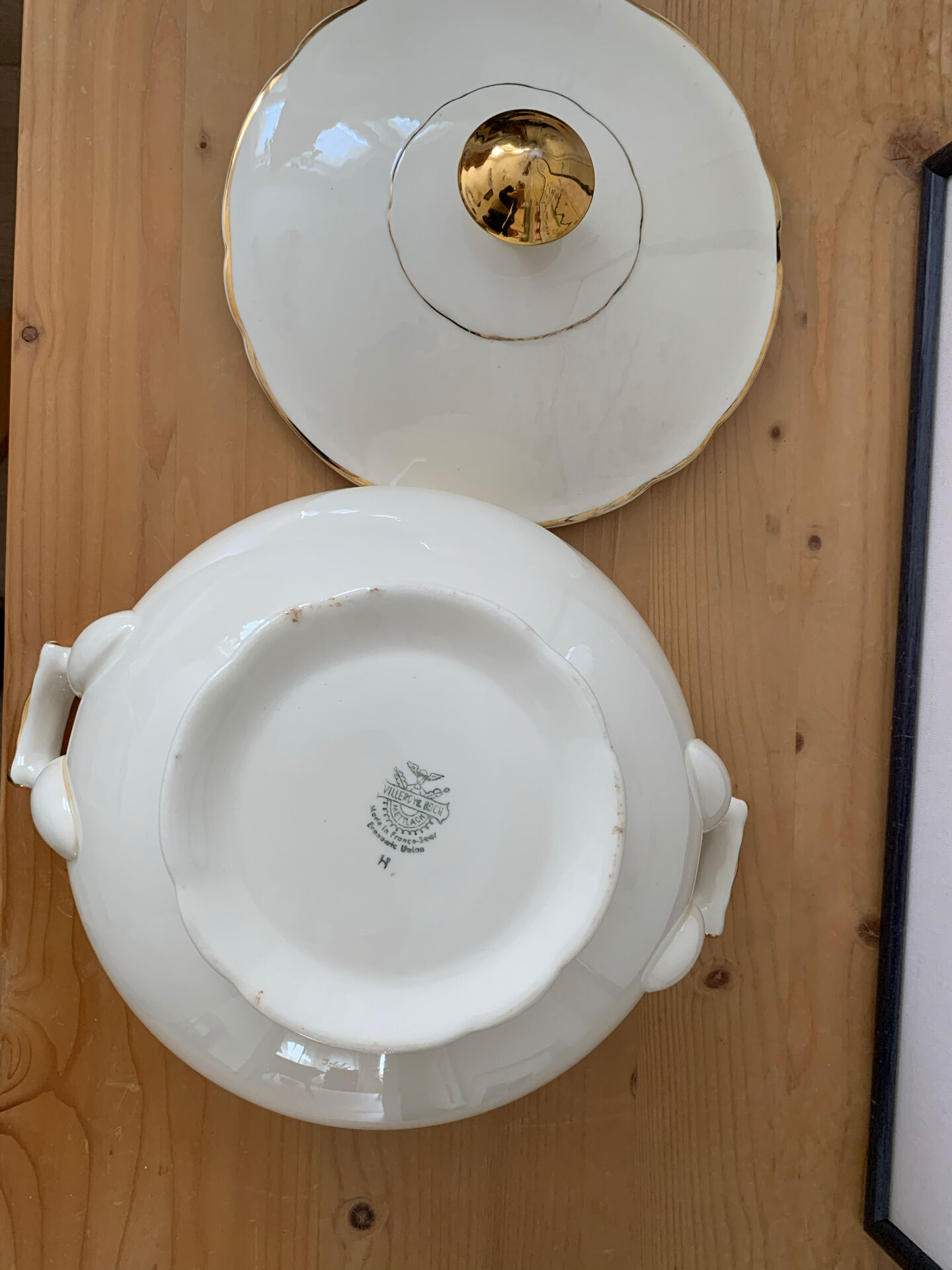Antique soup tureen Villeroy & Boch