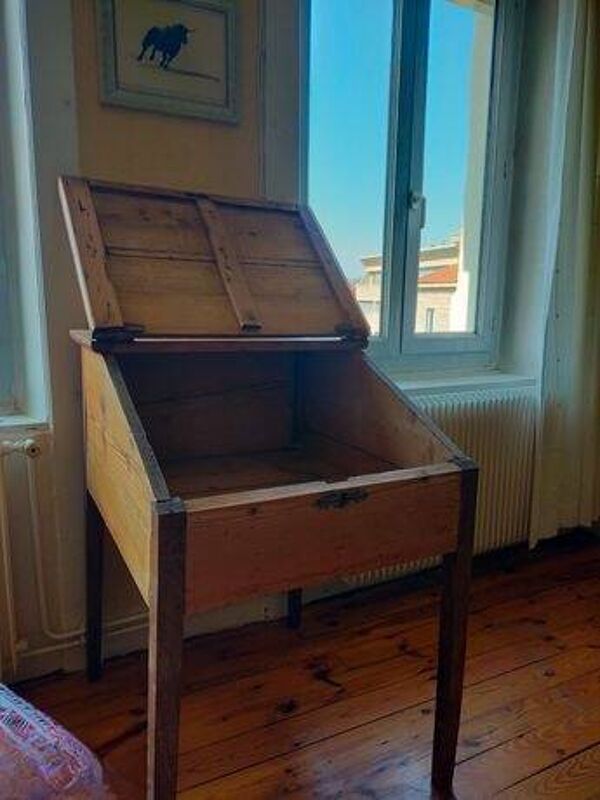 Meuble rustique alsacien