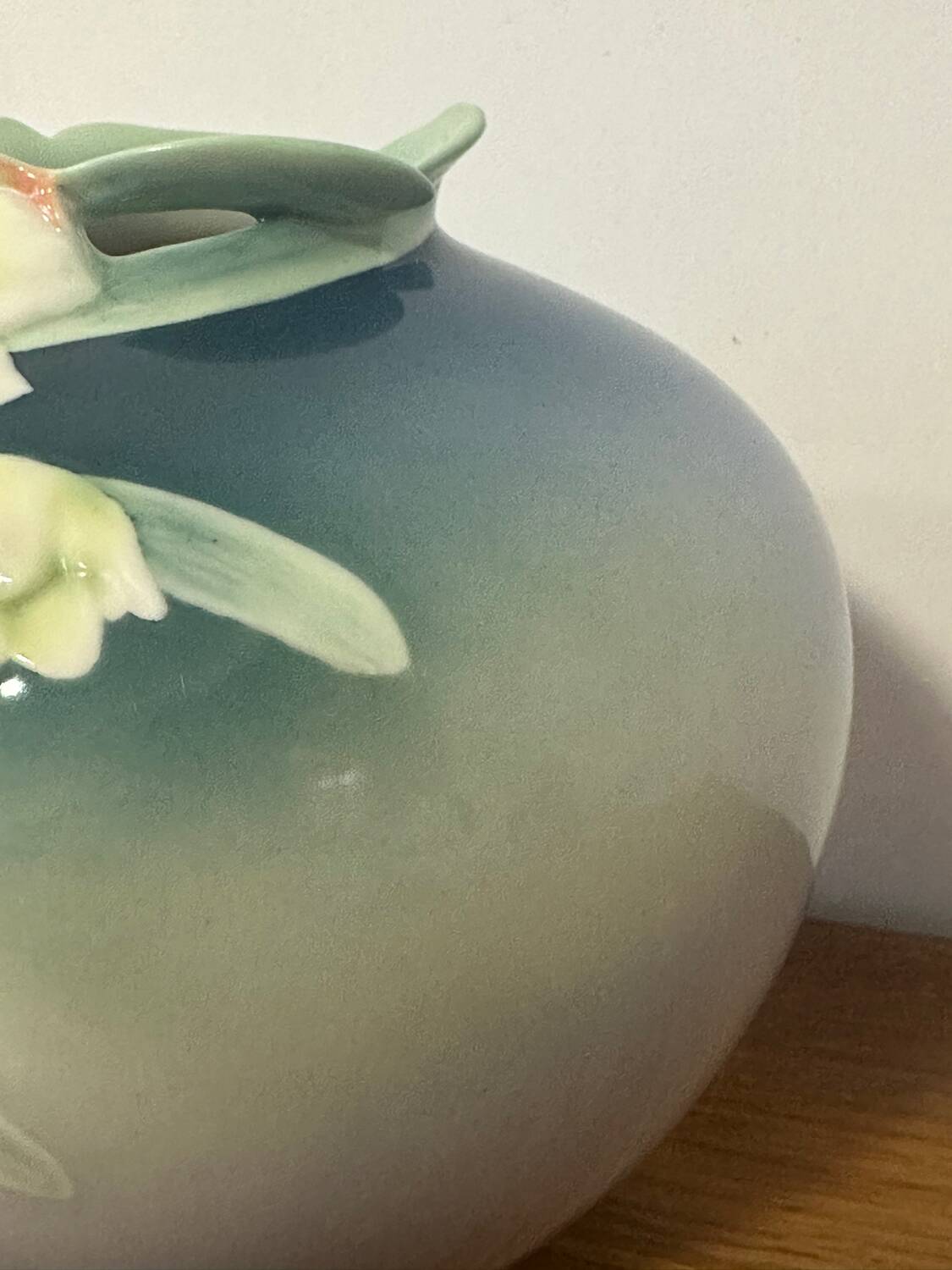Vase Art nouveau en porcelaine signé Franz