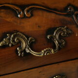 Commode tombeau en noyer style Louis XV, XXème