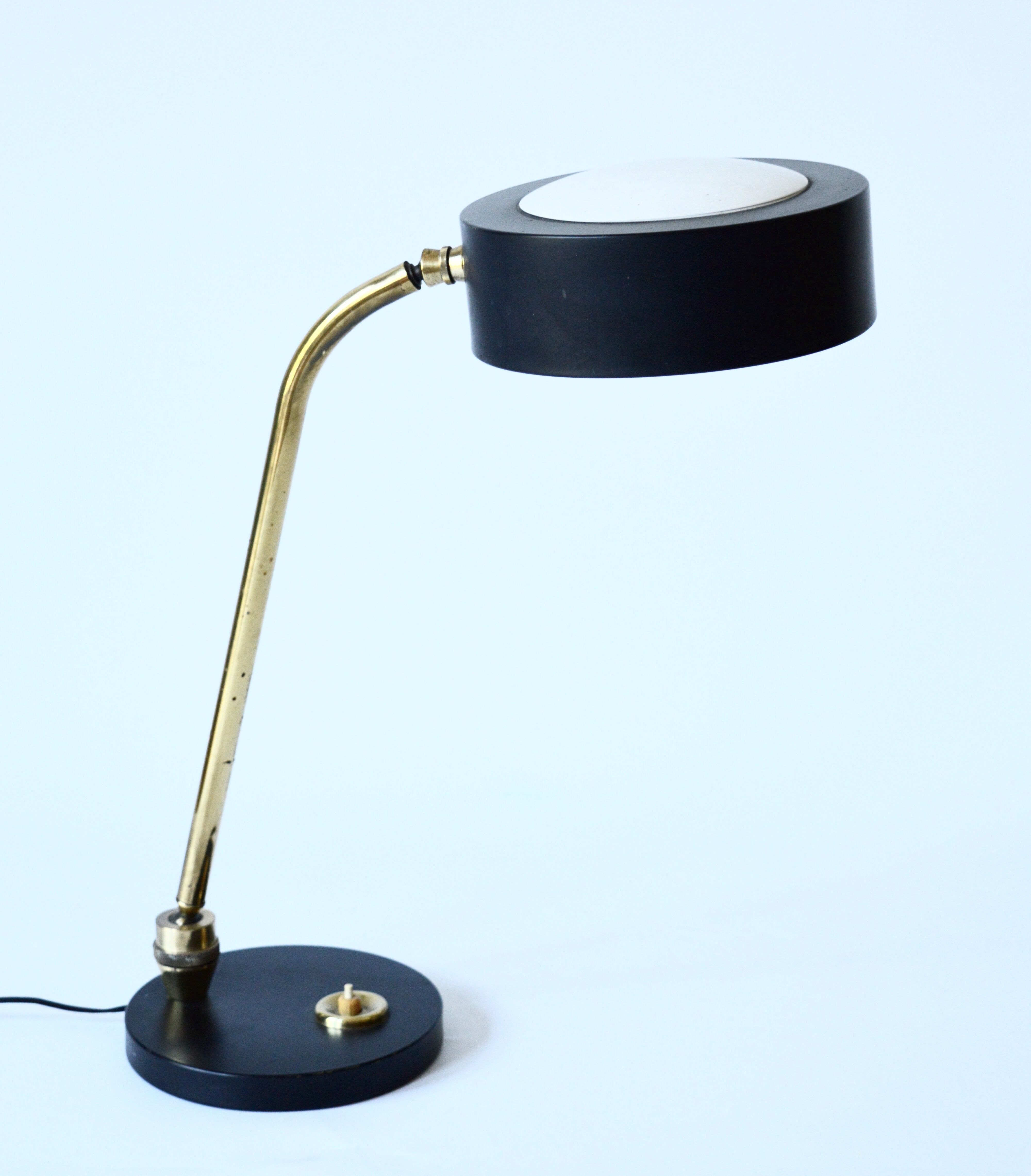 Jumo desk lamp