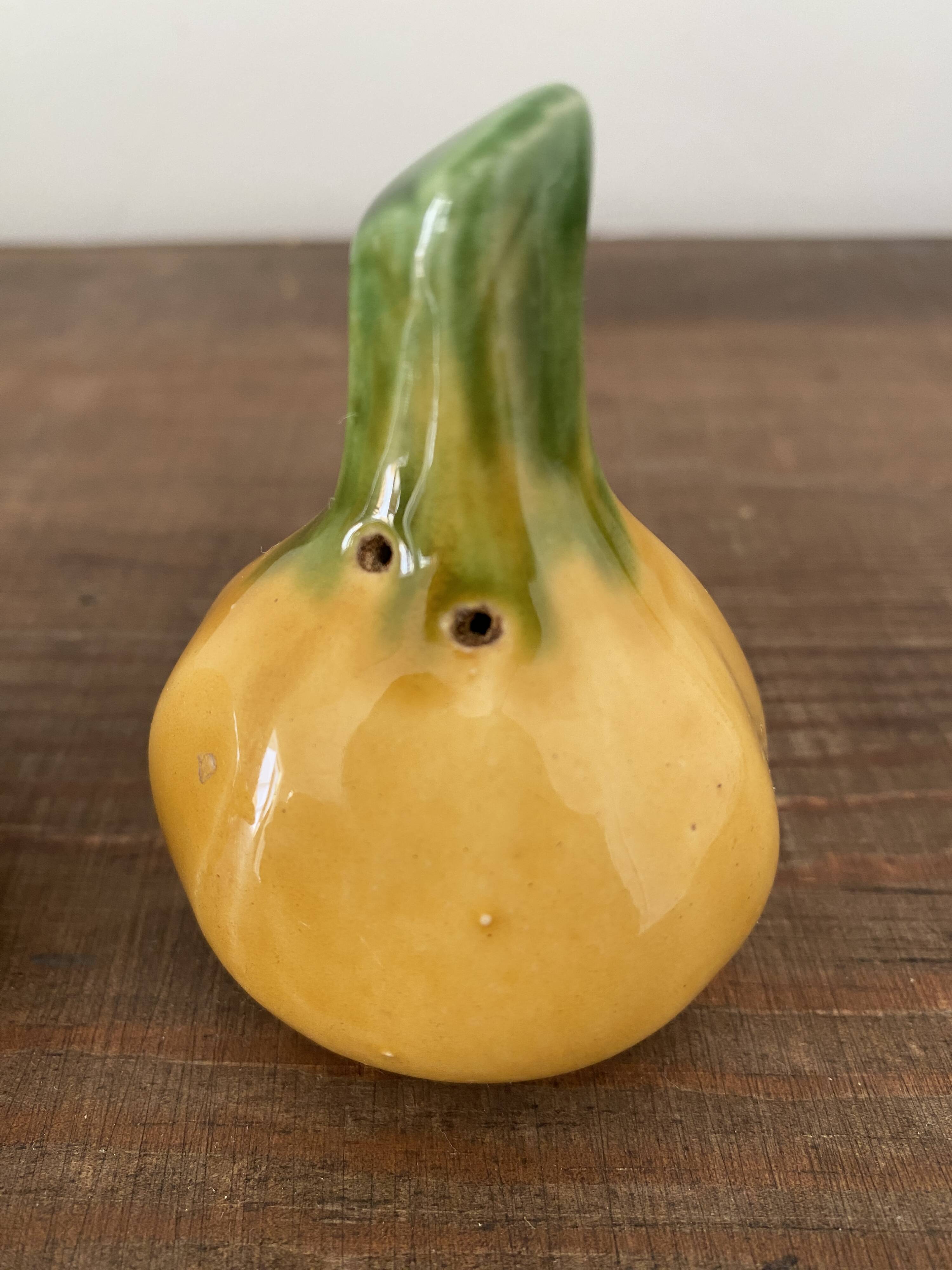 Vintage barbotine pepper and salt shaker in the shape of garlic and onion