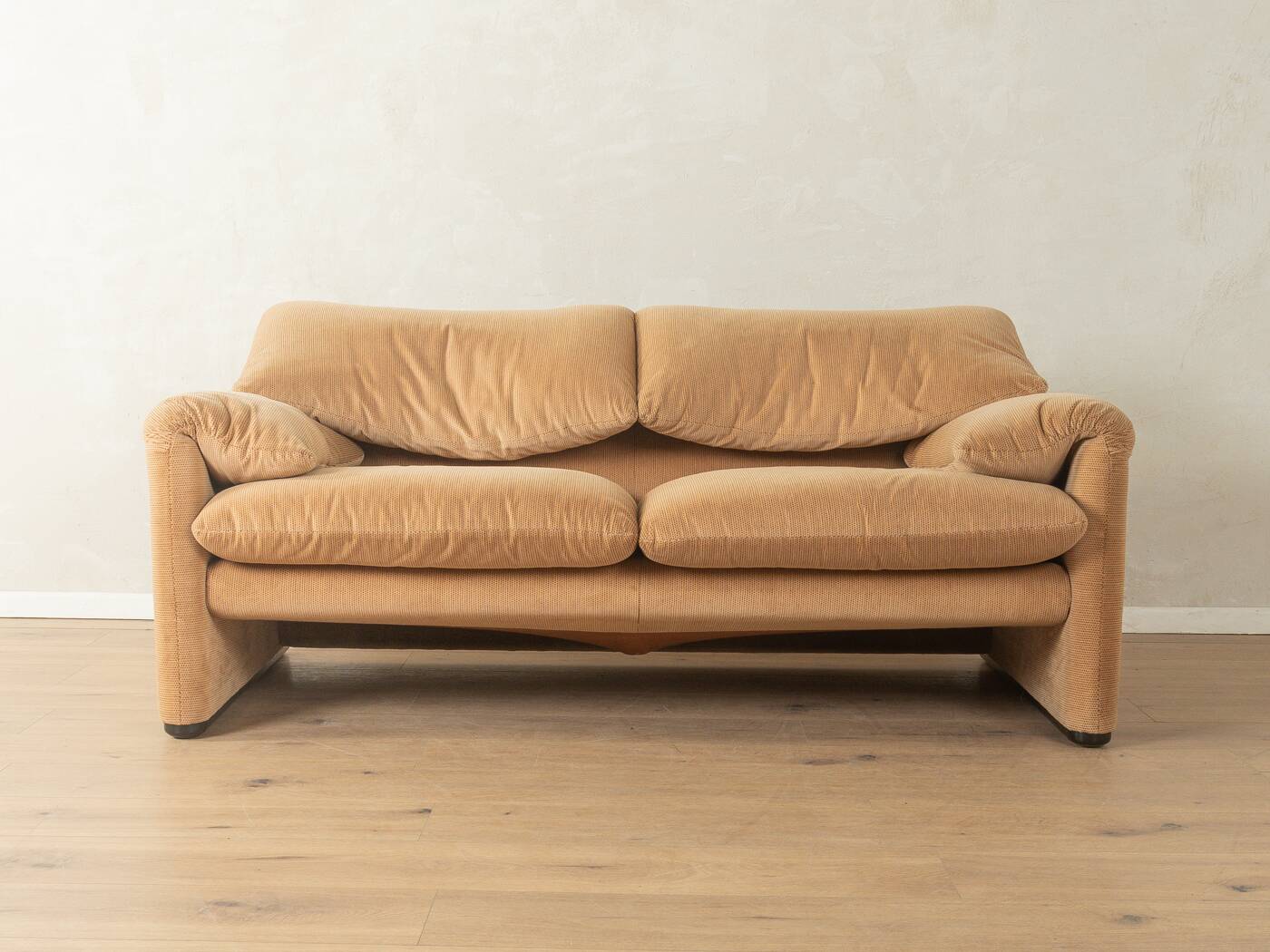 675 Maralunga sofa by Vico Magistretti for Cassina, 1970s