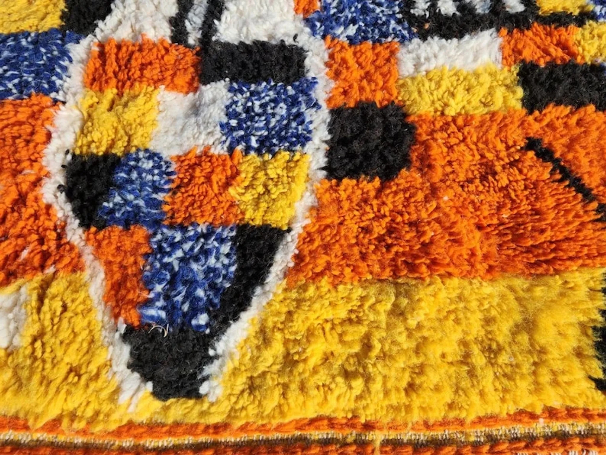 Orange Beni Ouarain Moroccan rug 300x200 cm – graphic patterns
