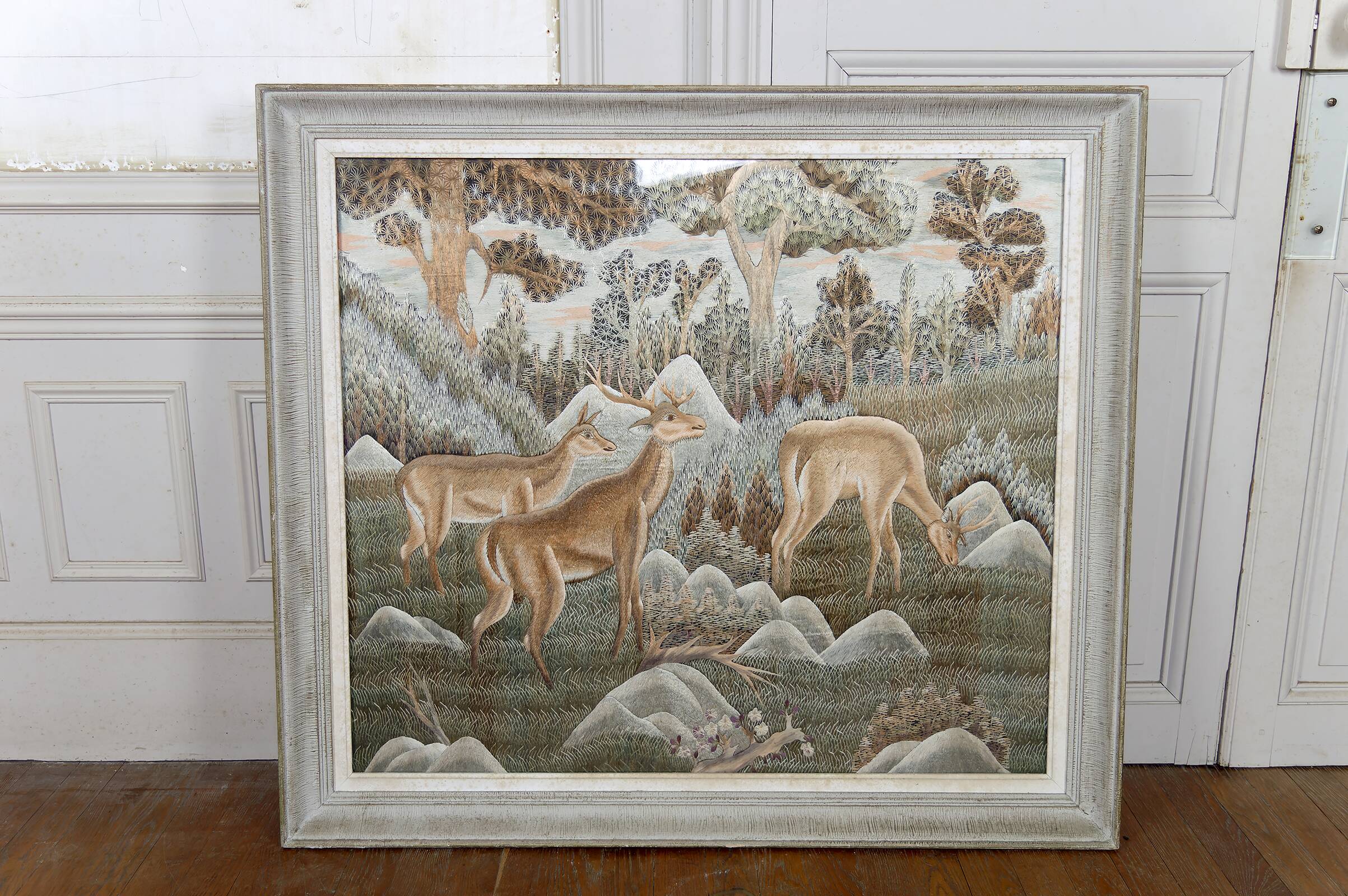 Important Indochinese silk embroidered hanging, Deer in the forest, circa 1940