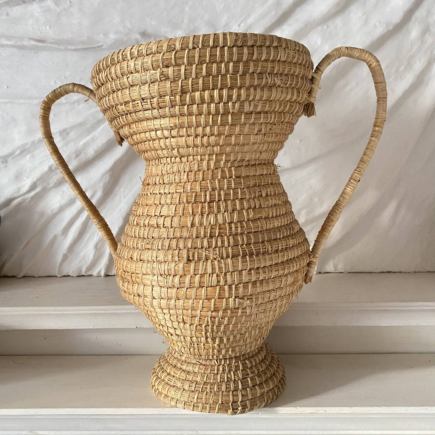 Straw amphora in Burgundy style 35 cm, French wickerwork.