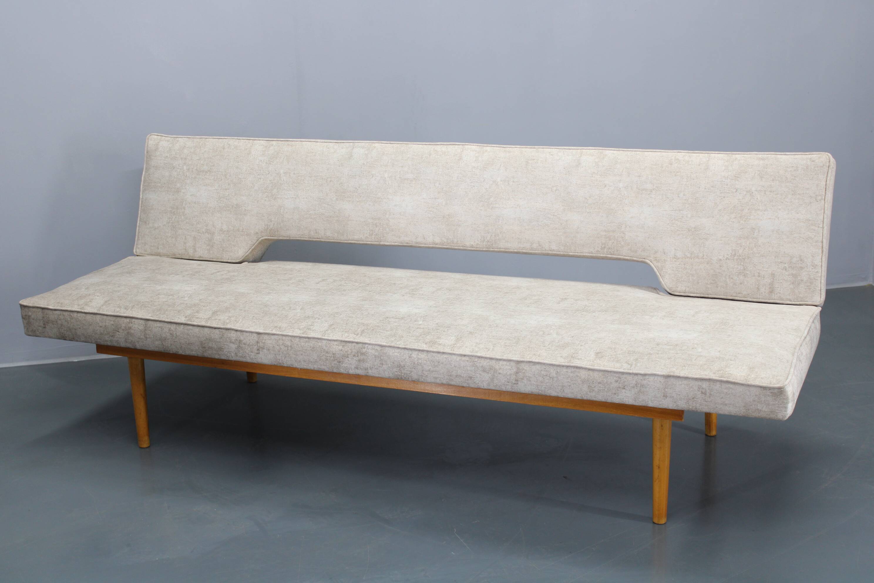 1960s Miroslav Navratil Convertible Restored Daybed Sofa, Czechoslovakia