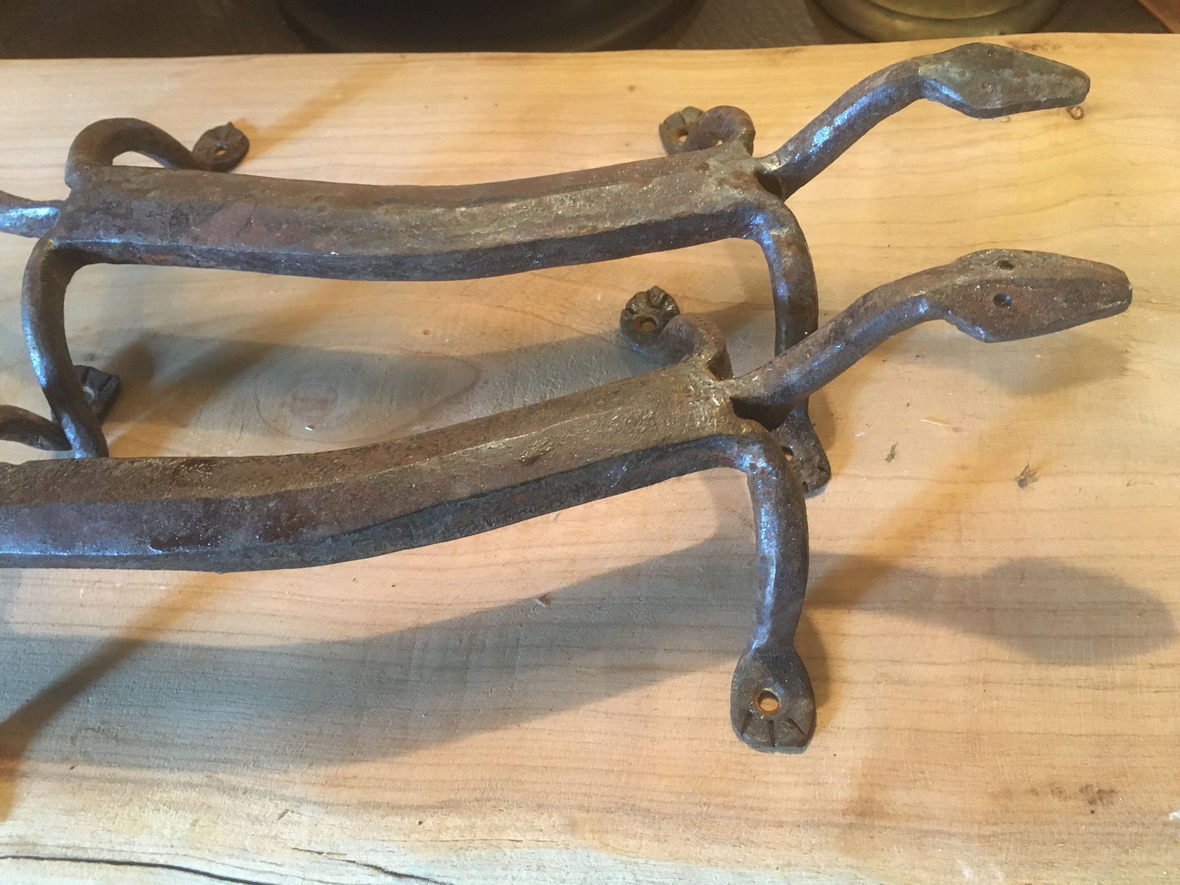 Door handles "Lizards" in handcrafted recycled wrought iron