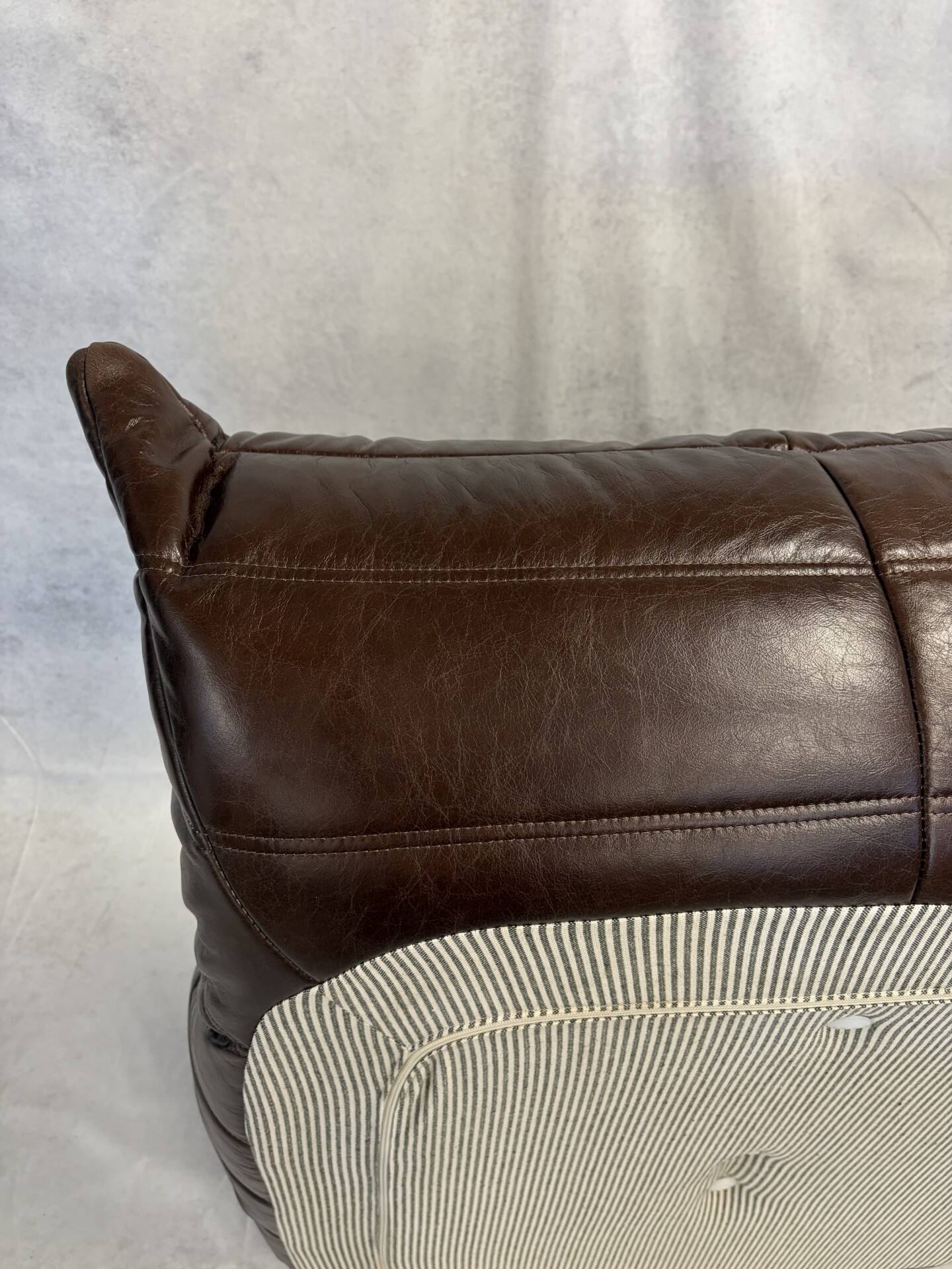 Chauffeuse Togo par Ligne Roset