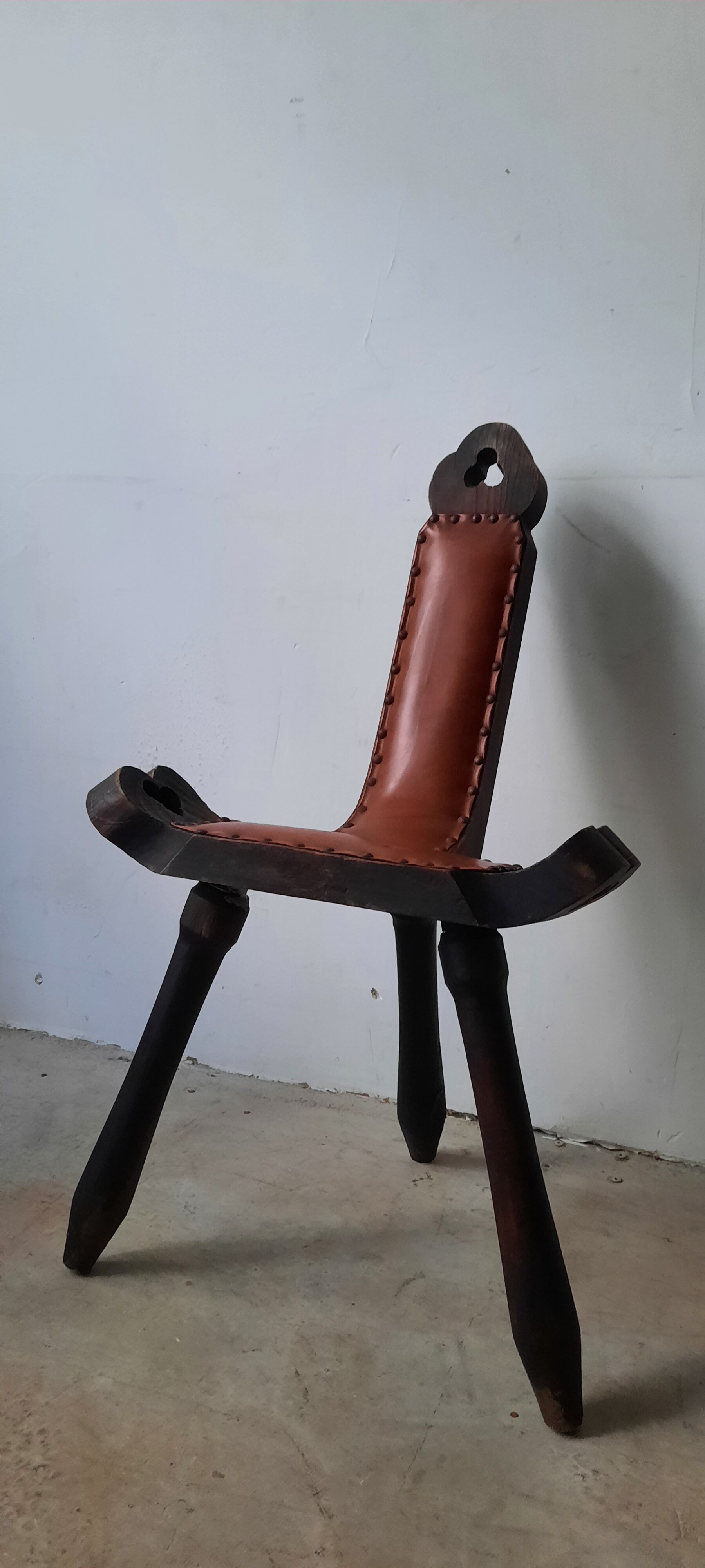 Brutalist style tripod accent chair from the 50s