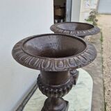 Pair of Medici cast iron vases from a bourgeois house - H73cm