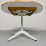 Extendable dining table designed by George Nelson for Herman Miller 60’