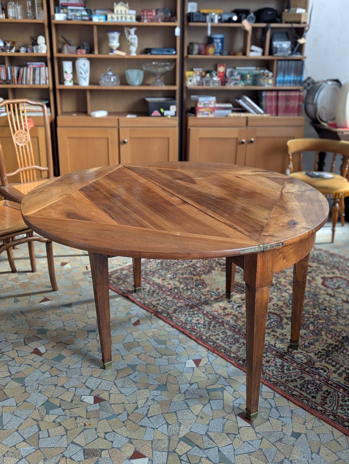 Table demi-lune