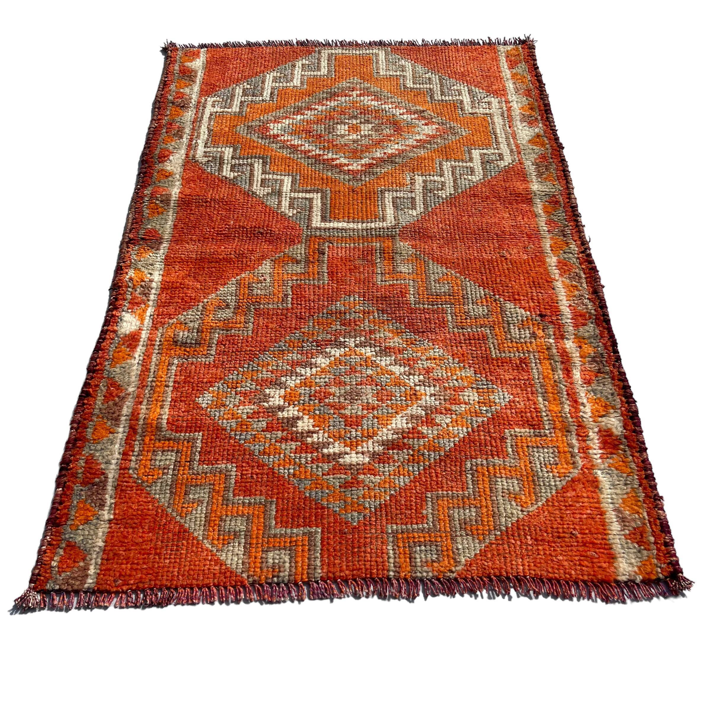 Vintage kurdish herki rug