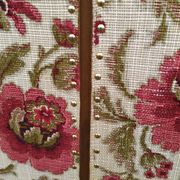 Armoire - penderie - Ancienne - Bois - Tissu Floral - Artisanal