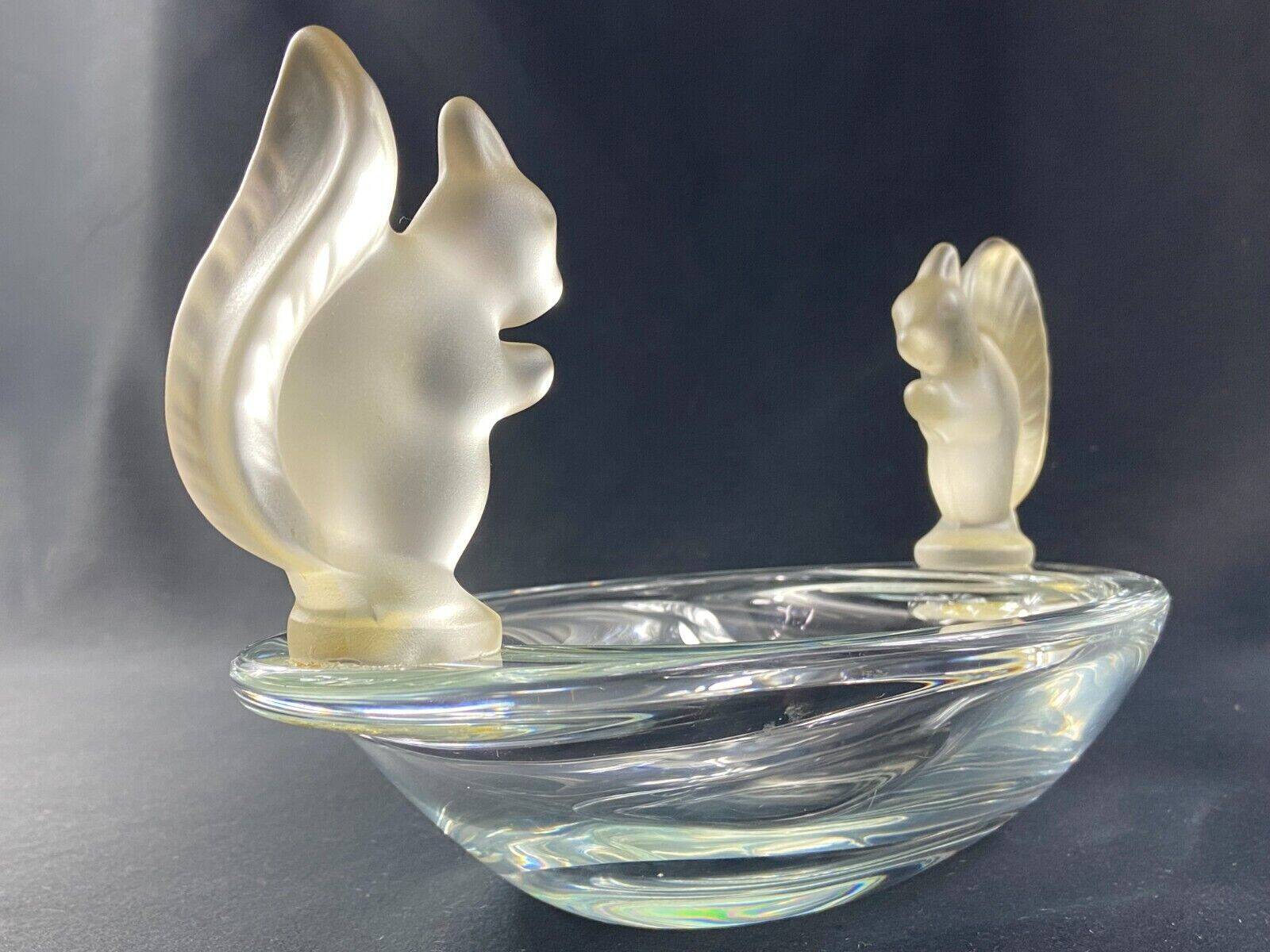 Oblong crystal bowl signed Sèvres decorated with squirrels