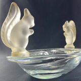 Oblong crystal bowl signed Sèvres decorated with squirrels