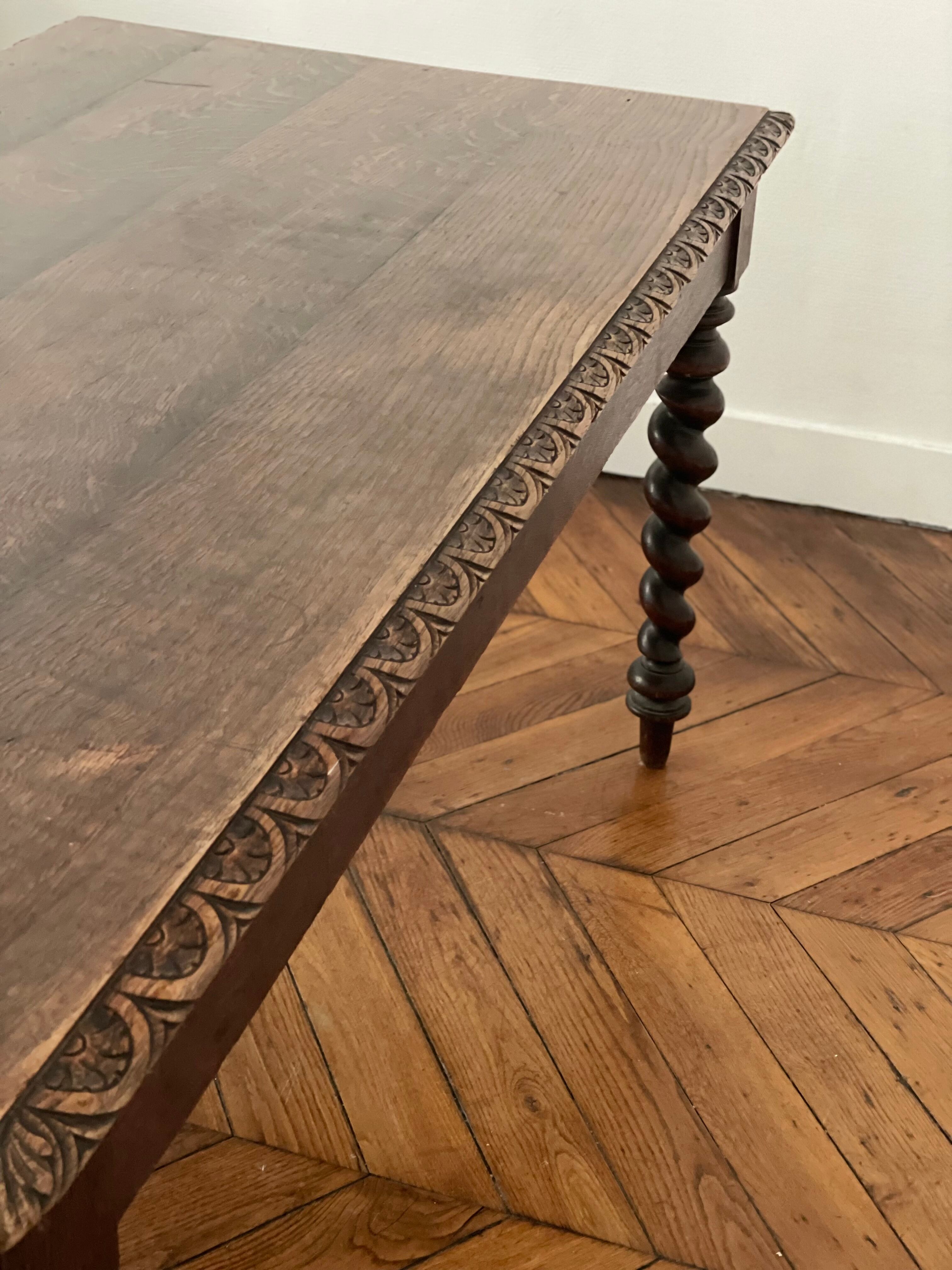 Old farm dining table Louis XIII turned wood