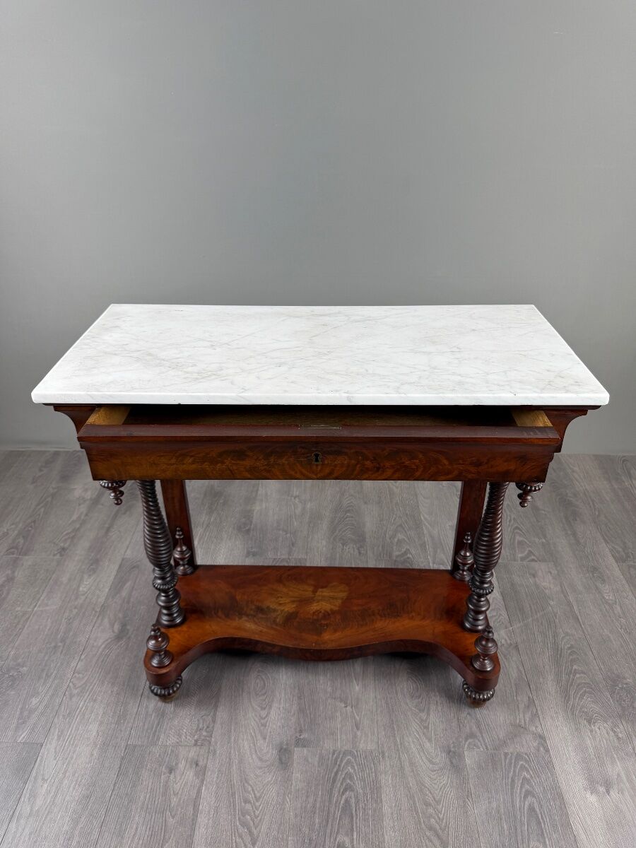 Console Napoléon III en acajou et marbre blanc, XIXe Siècle
