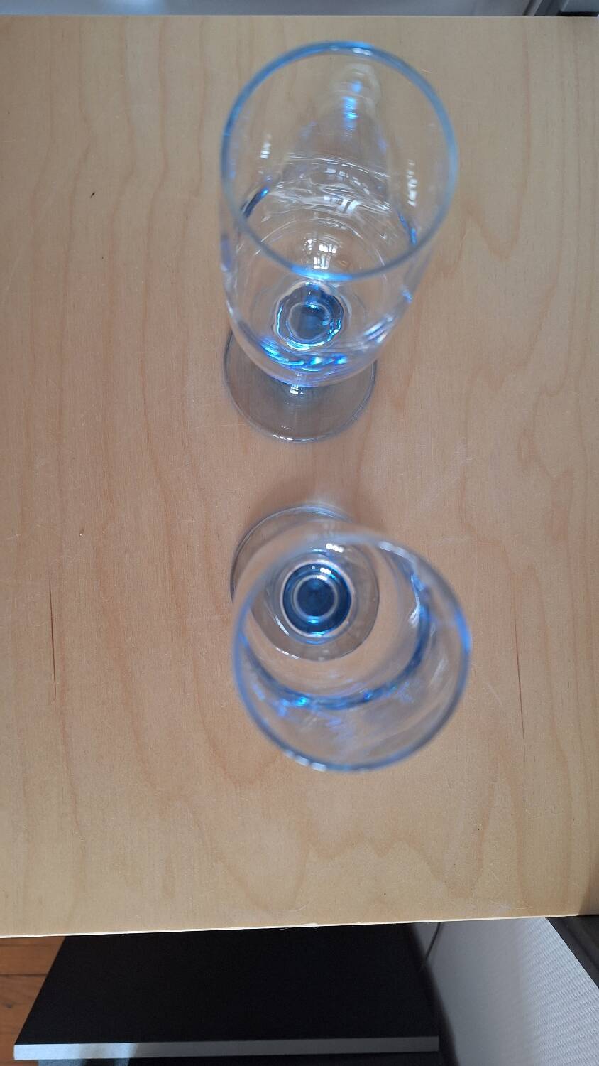 2 champagne glasses, Bormioli Rocco