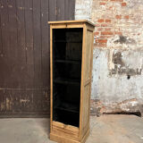 Curtain filing cabinet, one column