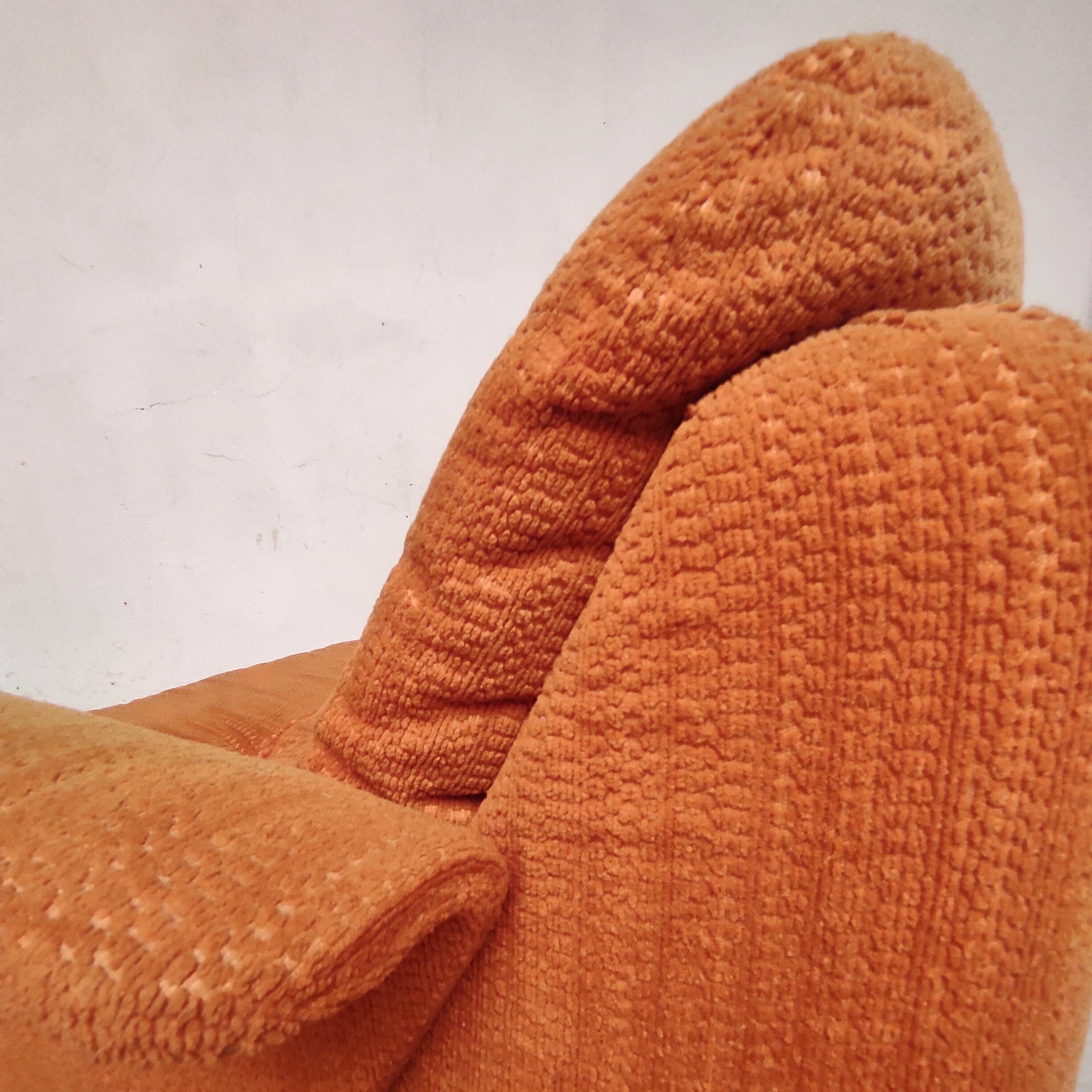 Orange living room set, 1970