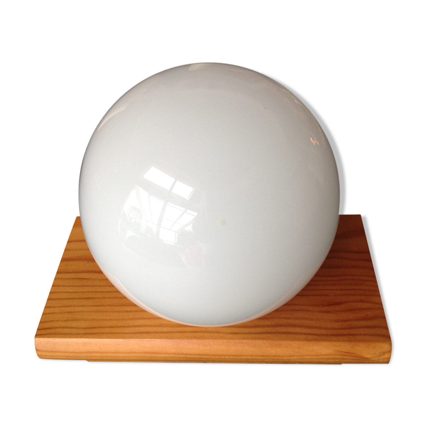 White opaline opaline wall lamp Scandinavian style / vintage 60s-70s