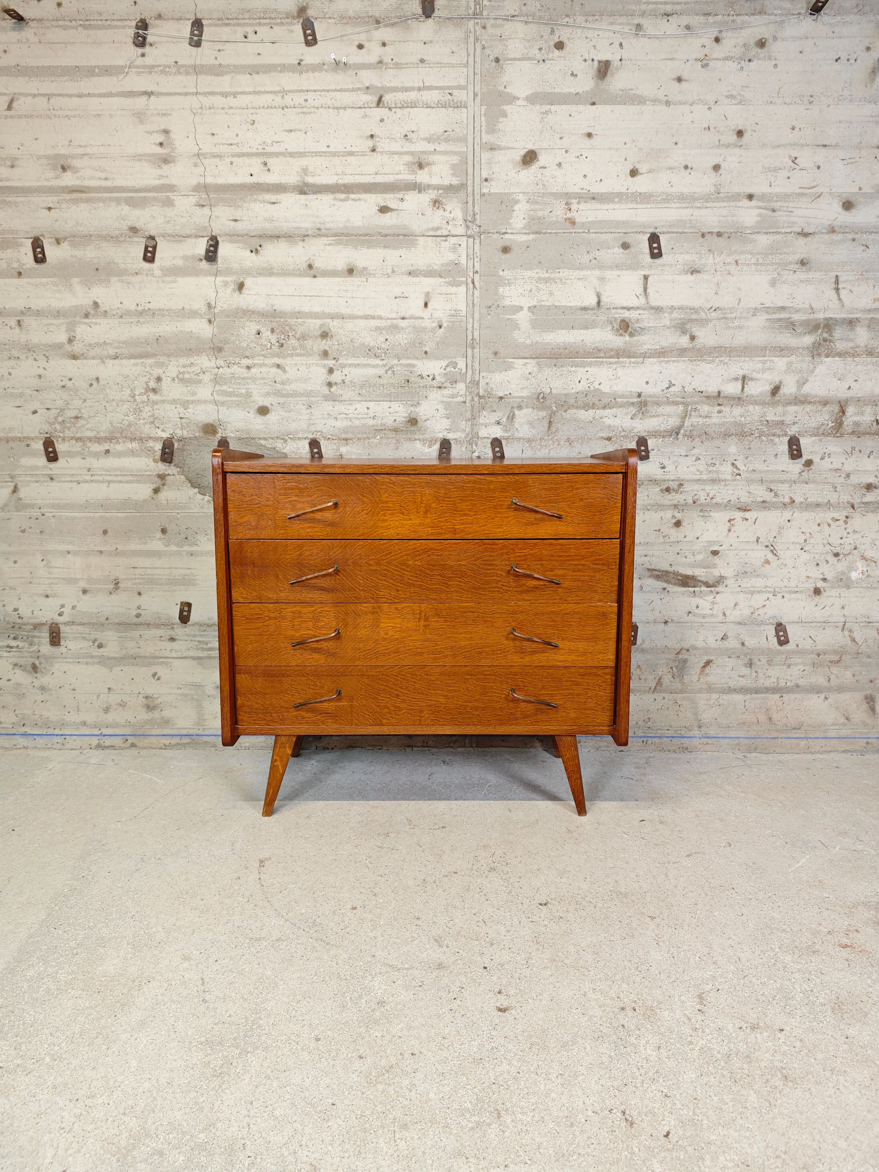 Vintage chest of drawers