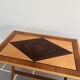 Table d’appoint moderniste bois exotique