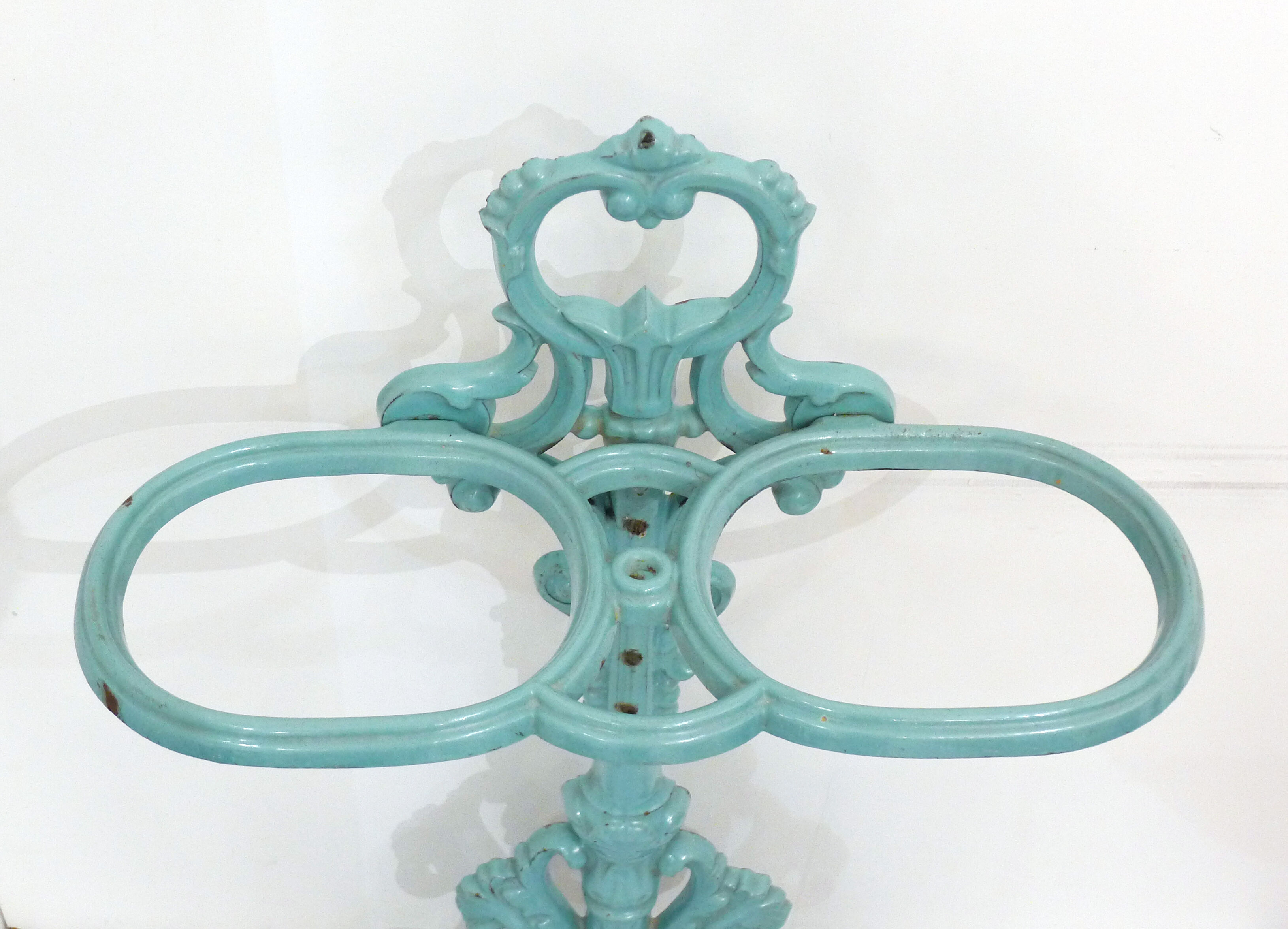 Enamelled cast iron umbrella holder