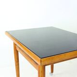Table d'appoint sur roulettes en chêne, Tchécoslovaquie 1970