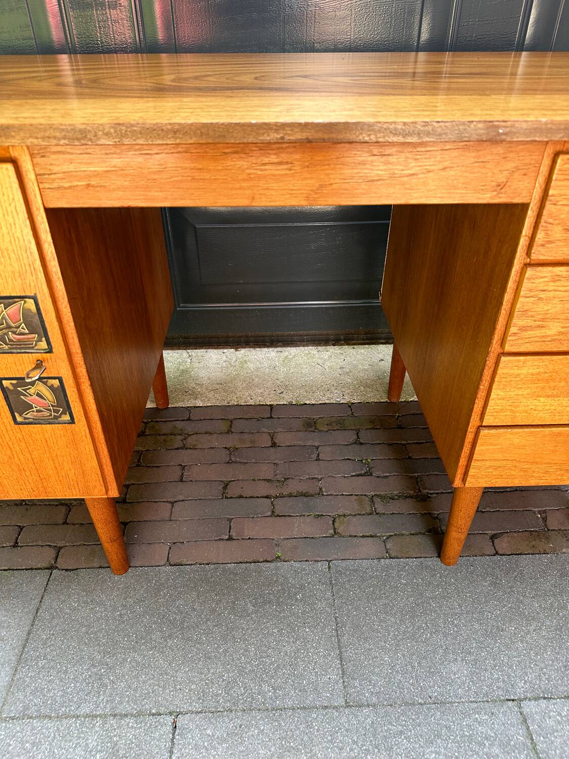 Louis van Teeffelen desk