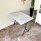Table bistrot godin en fer forgé et marbre gris, 100 x 60 cm