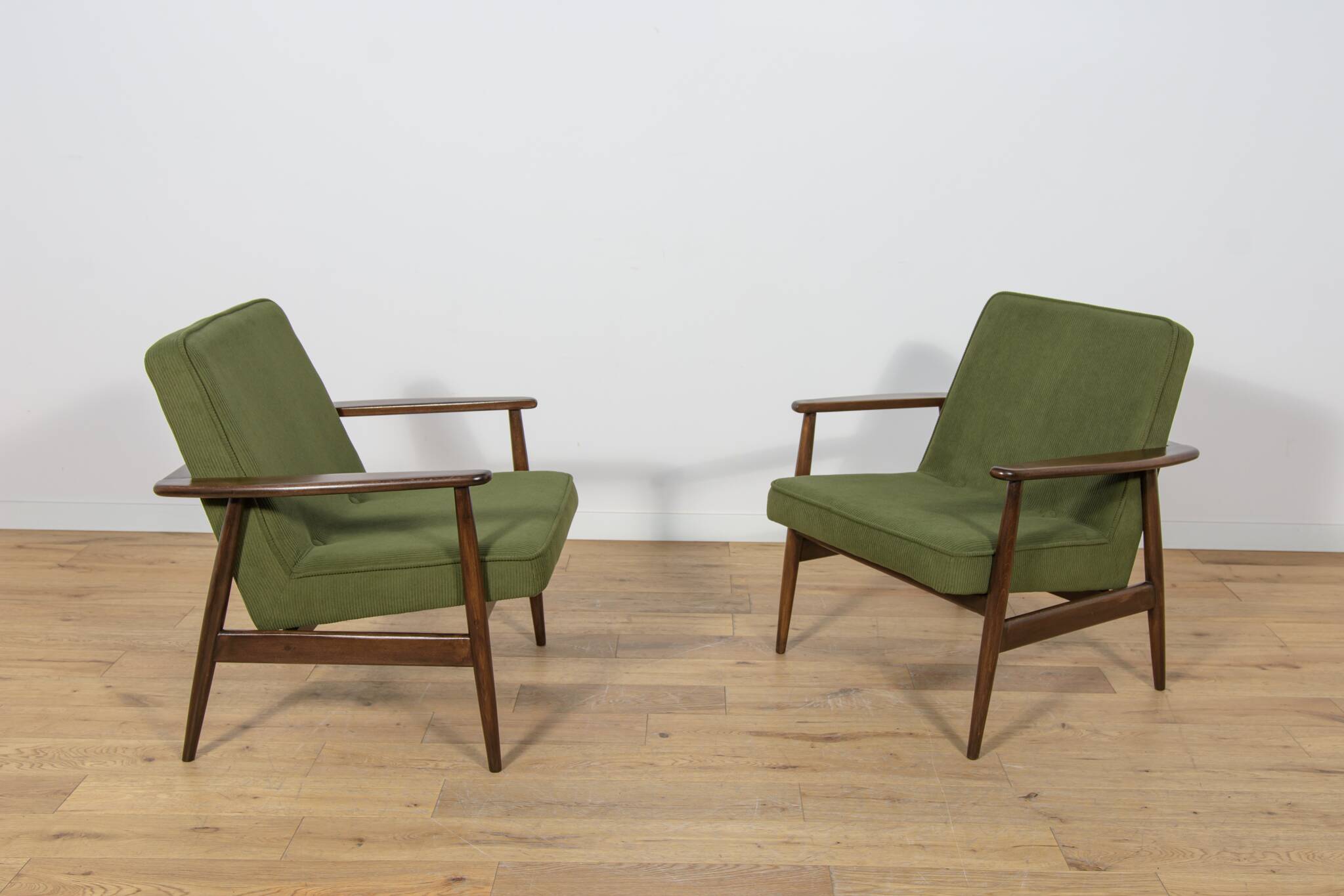 Model 300-192 Armchairs by Juliusz Kędziorek for Gościcińska Fabryka Mebli.