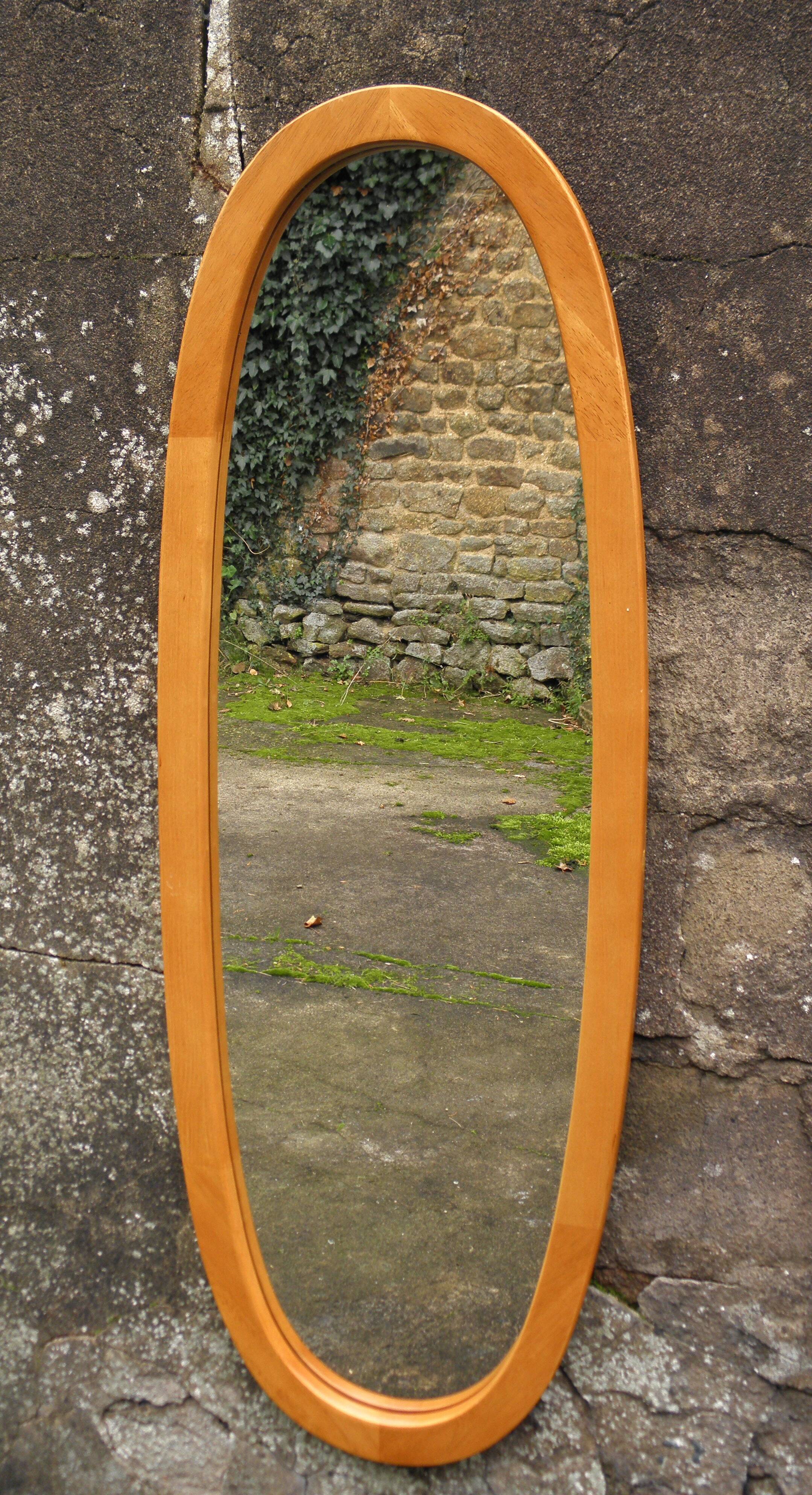 Oval wall mirror 118 x 42 cm