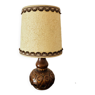 Vintage 70s table lamp – Sculpted ceramic with original shade