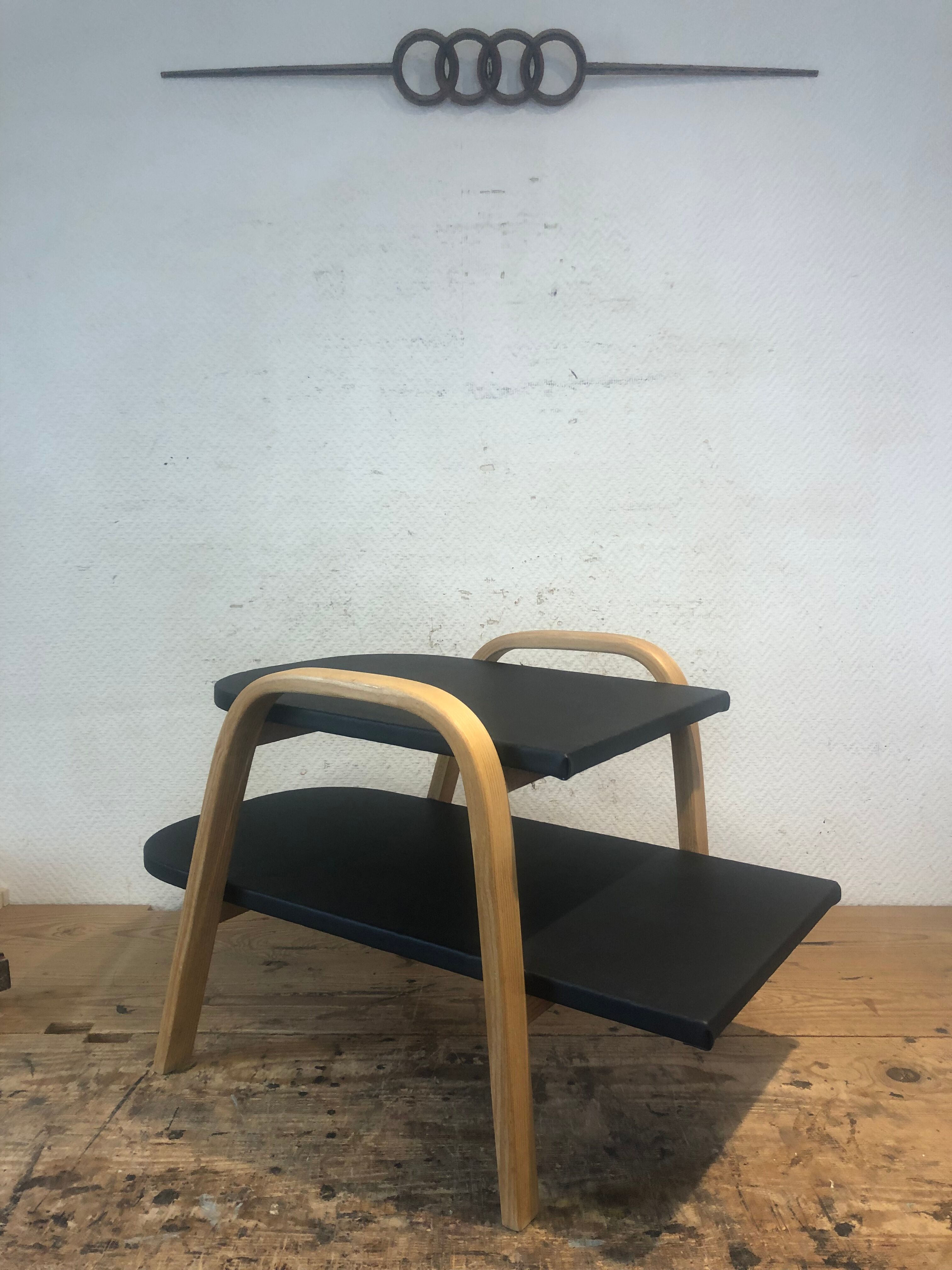 Table Steiner bow wood