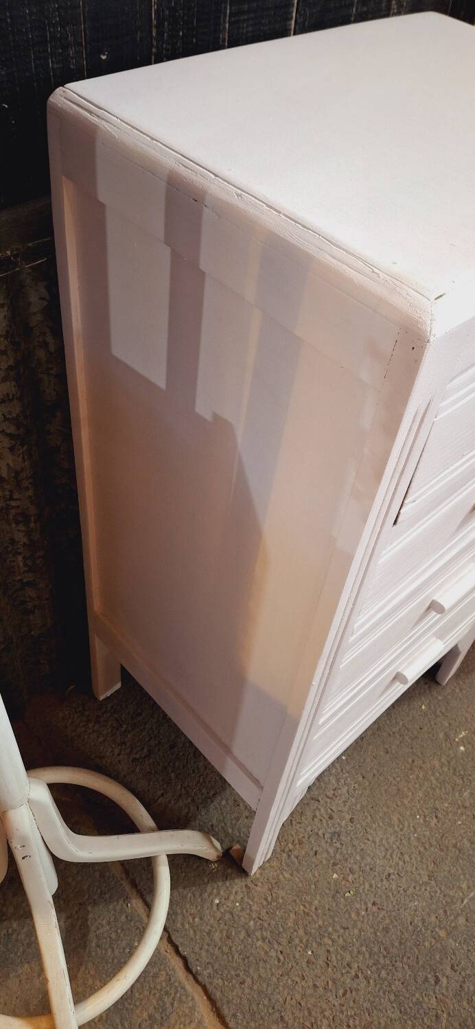 Old chest of drawers