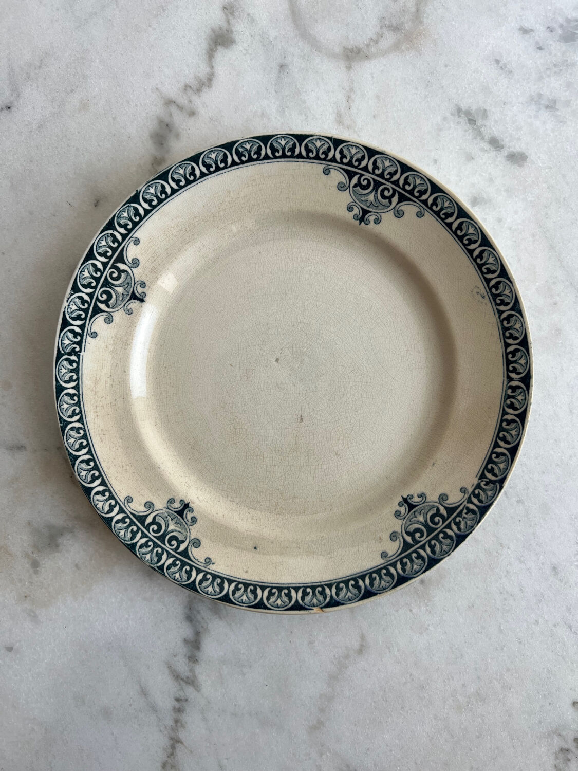 Terre de fer dessert plate St Amand & Hamage Adrianople