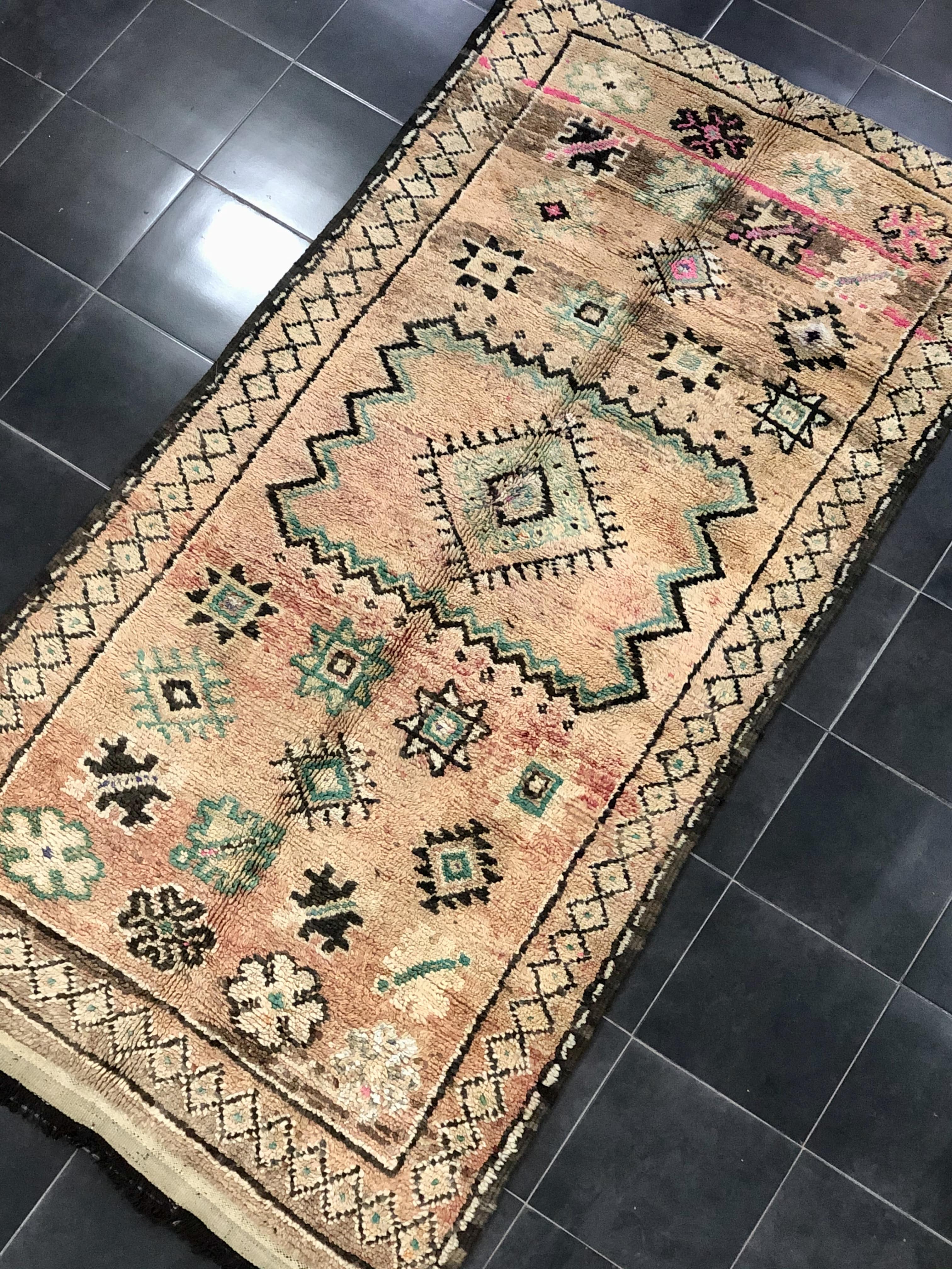 Moroccan boujad carpet