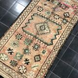 Moroccan boujad carpet