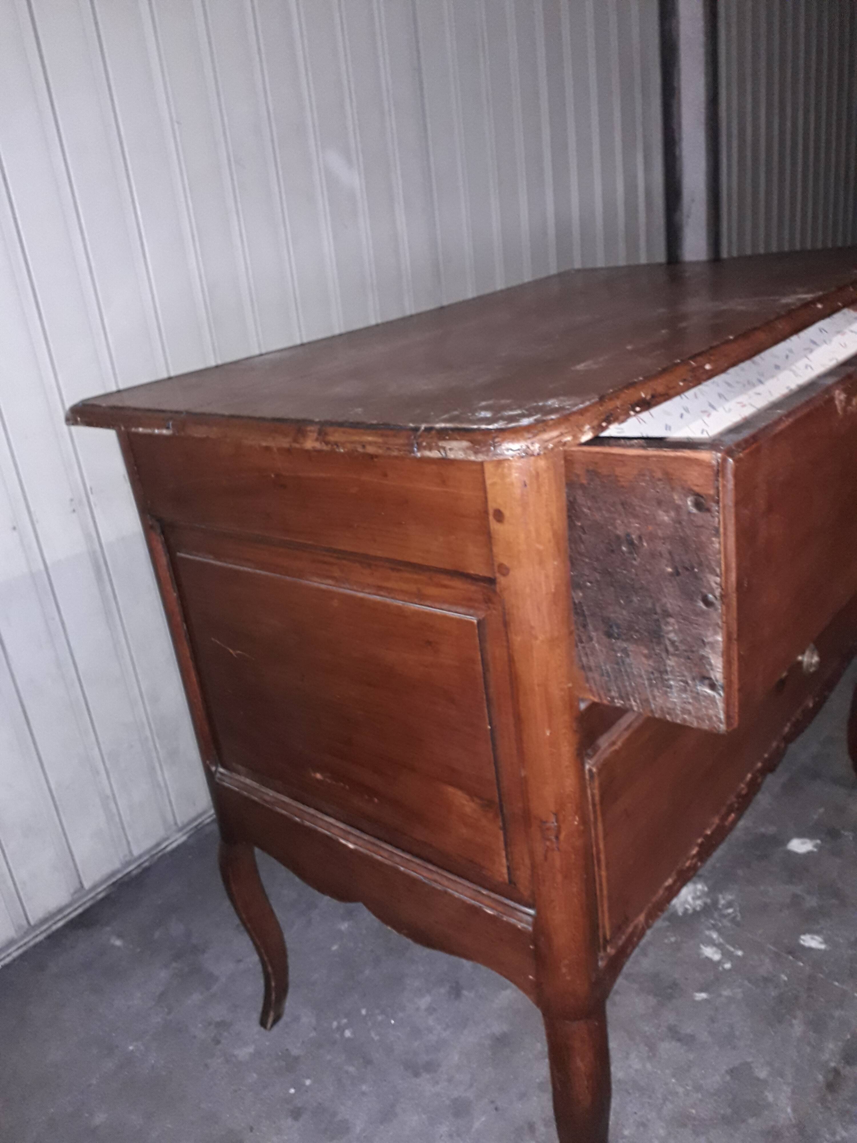 Old wooden chest of drawer