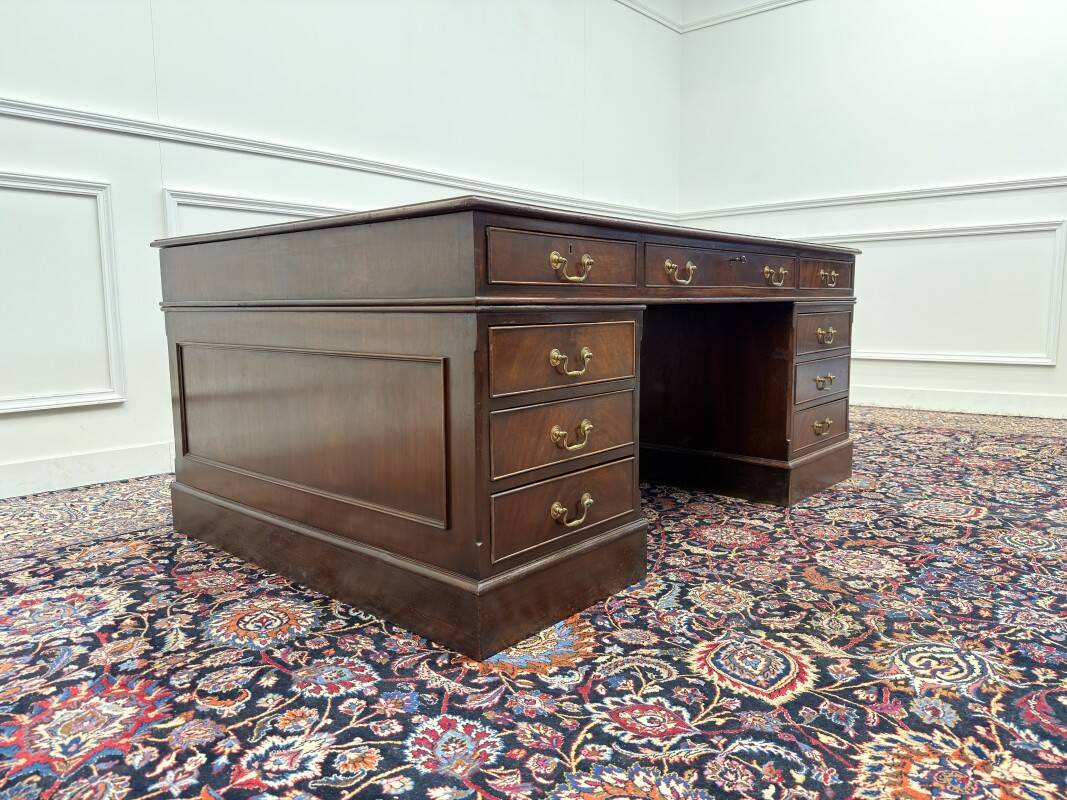Large Classic English Partnerdesk