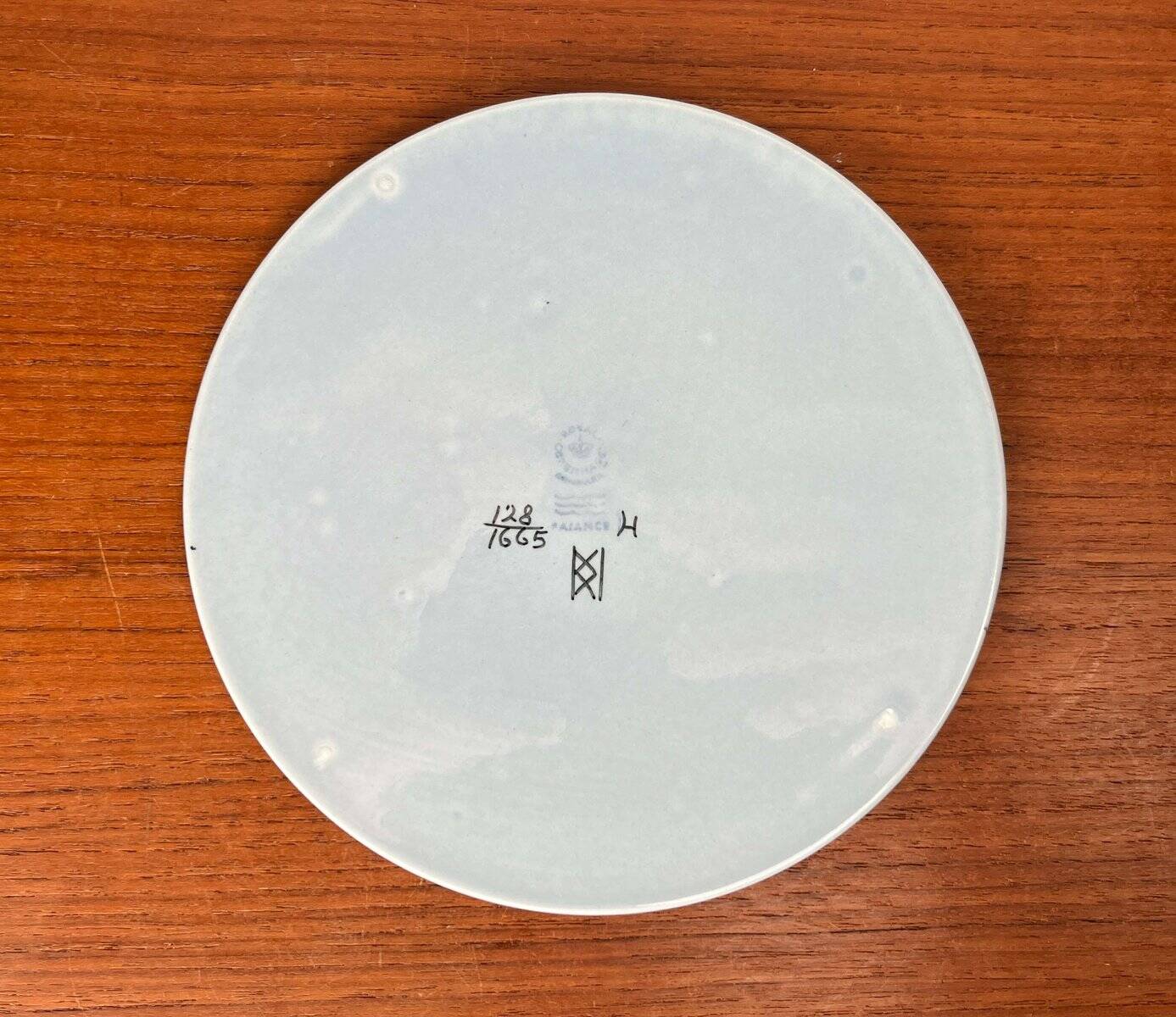 Mid-Century Modern Danish design plate Crazy Bird by Beth Breyen for Royal Copenhagen