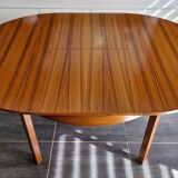 Table ronde extensible scandinave en teck, années 1970