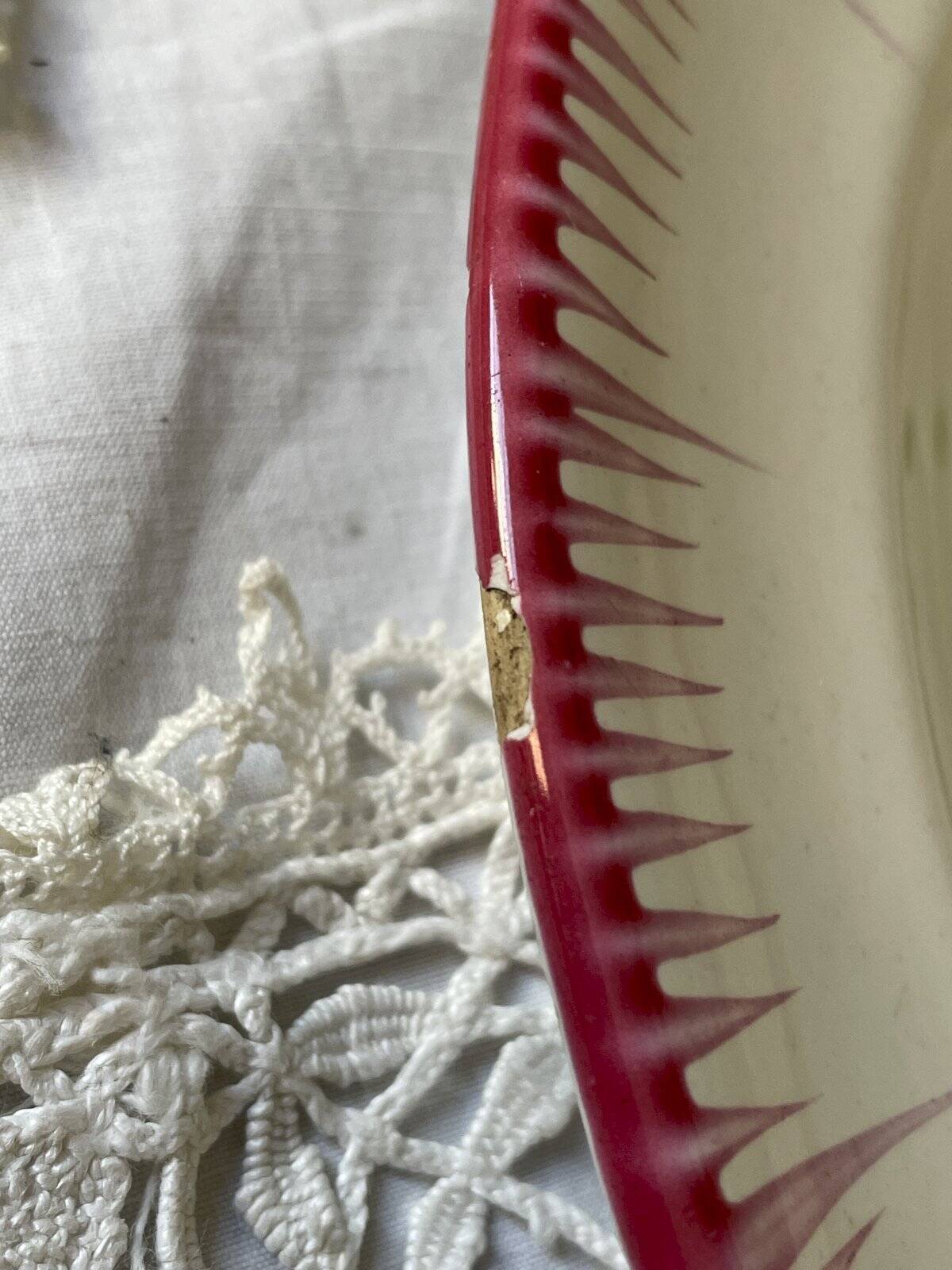 2 antique decorative plates Les Islettes