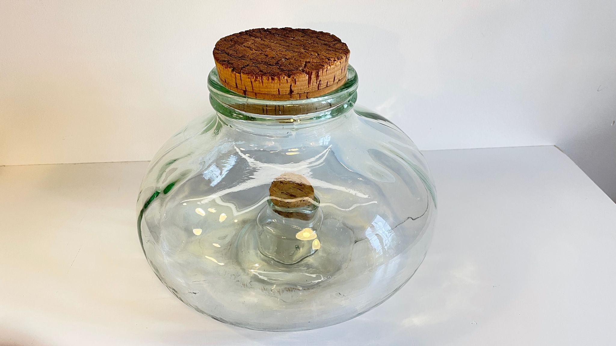 Bonbonnes vintage en verre soufflé et liège