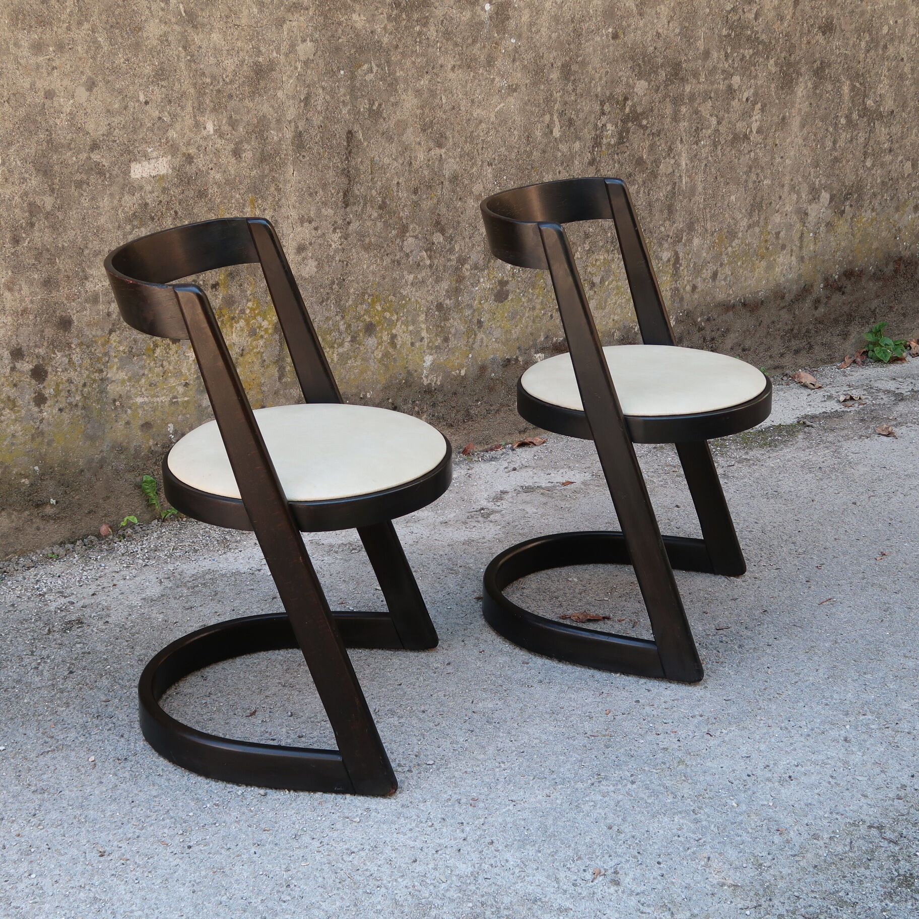 Pair of Halfa chairs by Baumann